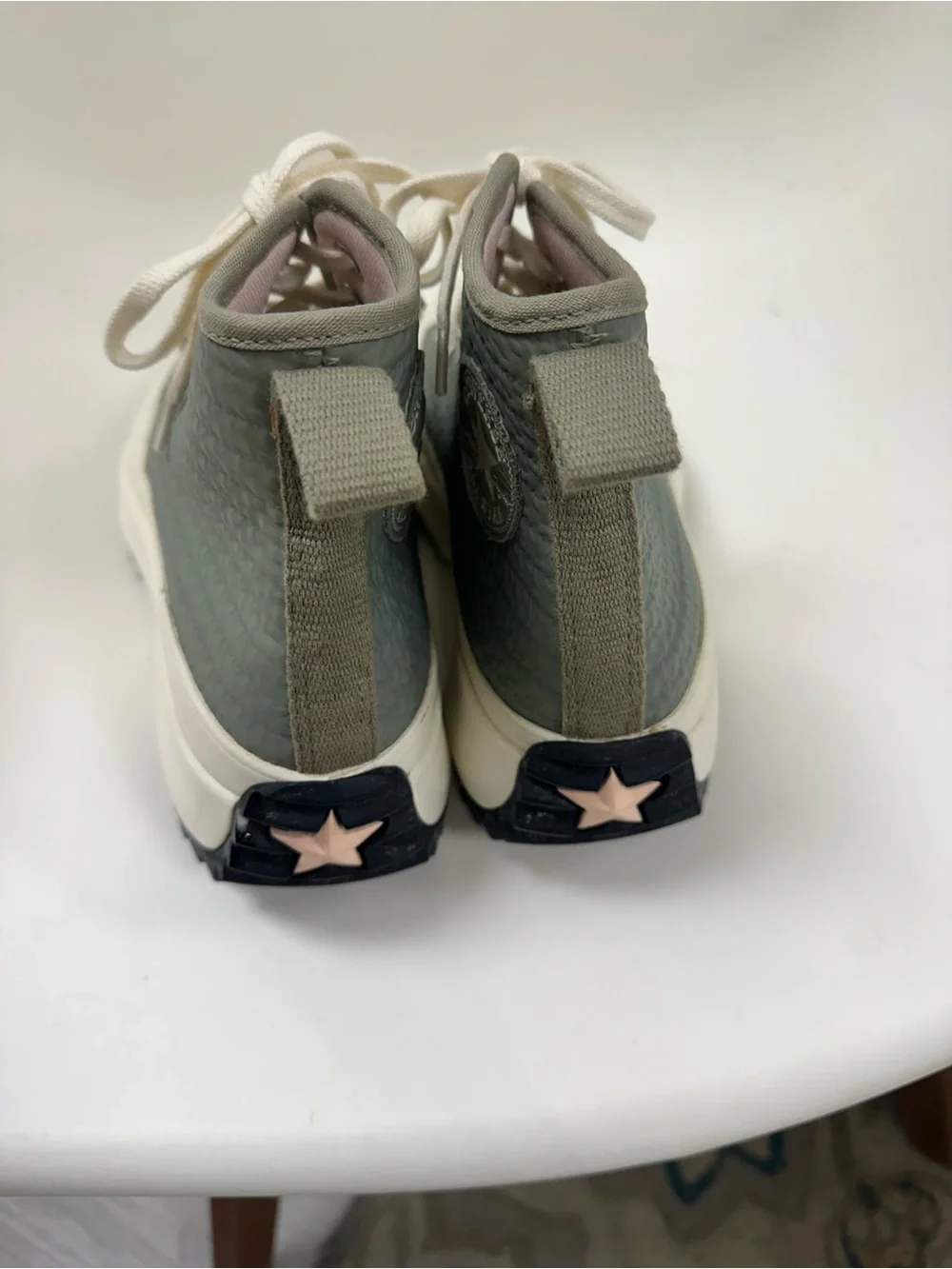 Converse Run Star Hike Platform High Top Sneakers Olive Green Women’s 10